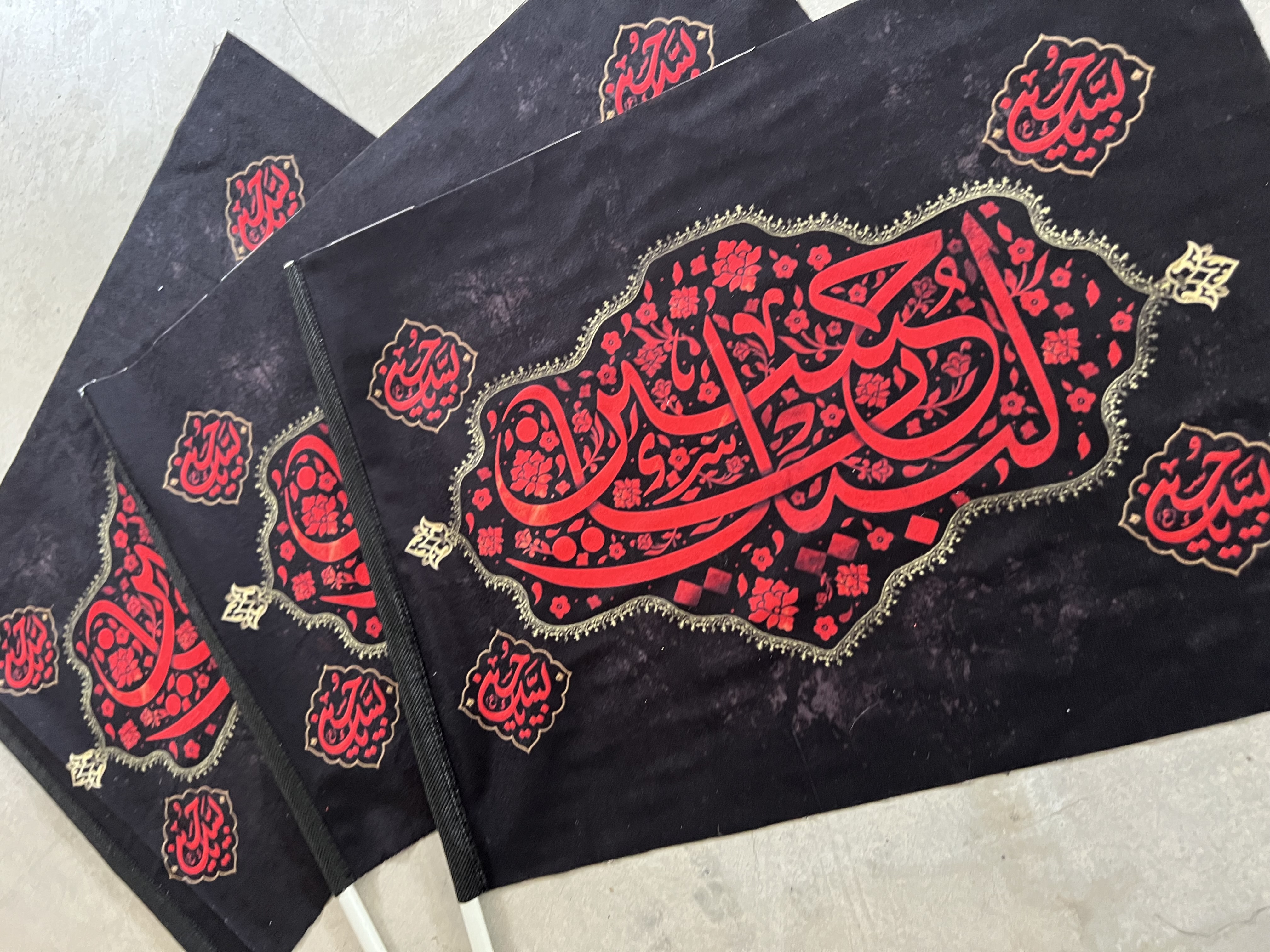 پرچم دستی محرمی با دسته پلاستیک درجه ۱سایز بزرگ